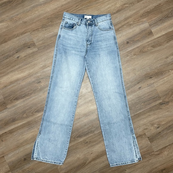 Urban Outfitters. Side slit straight jeans. Light wash. Size 26. - Picture 4 of 5